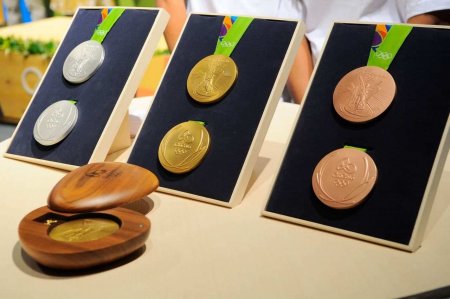 Россия вышла на первое место в общем медальном зачете Олимпиады в Пекине (ФОТО)