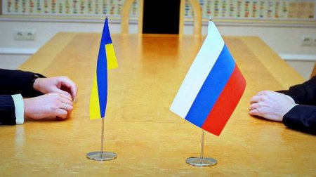 Начались переговоры России и Украины (ВИДЕО)