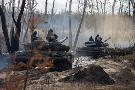 Армия России отражает атаки врага и наступает на донецком направлении