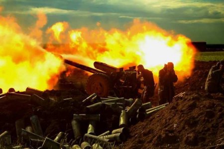 Наша артиллерия наводит суету на позициях боевиков ВСУ на Северском направлении (ВИДЕО)