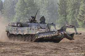 Военные за поражение танка «Леопард» получат до 1 млн рублей от российских артистов (ВИДЕО)