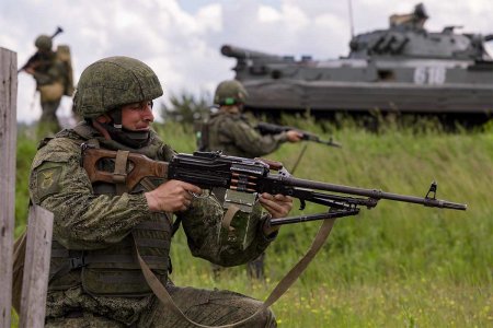 Армия России продолжает штурм Марьинки и Авдеевки, — Минобороны