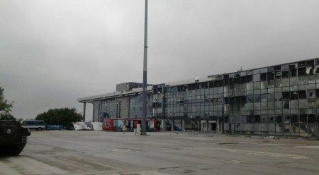 Ворошиловский исполком: аэропорт Донецка перешел под контроль ДНР