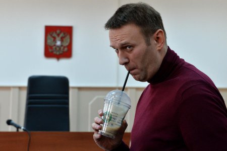 СМИ нашли связи в финансировании партии Навального региональными властями Р ...