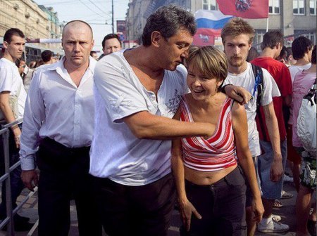 Немцов: в рядах ополчения воюют одни зеки