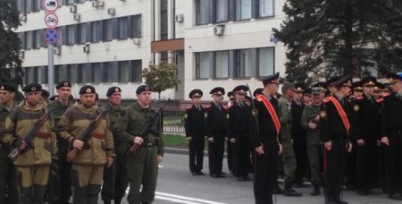 Фото: В центре Донецка прошла репетиция парада Победы