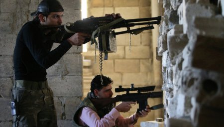 NYT: боевики оппозиции в Сирии попросили у США оружие против авиации