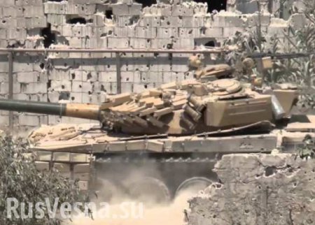 Котел в Дерайя: сирийские танки штурмуют город (ВИДЕО)
