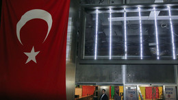 СМИ: Число жертв теракта в Стамбуле возросло до 42
