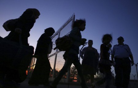 ИГ обучает бойцов притворяться беженцами, чтобы попасть в Европу