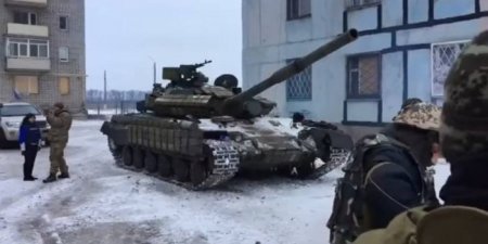 "Есть такая работа - танки не замечать": Захарова раскритиковала работу ОБСЕ в Авдеевке
