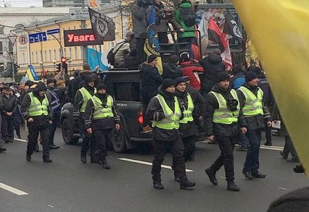 За импичмент и против барыг: сторонники Саакашвили устроили марш в Киеве