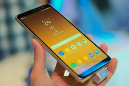 Samsung Galaxy A8 в России значительно упал в цене