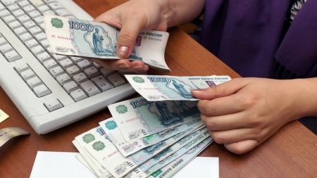 В России могут ввести ограничение на расчеты наличными деньгами
