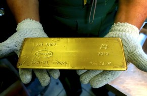 Куда потратить накопленный Россией огромный «мешок с золотом»